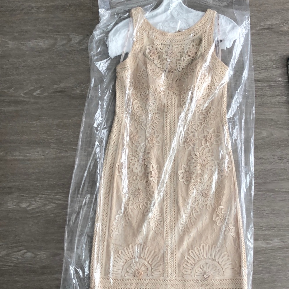 Sue Wong cream shift dress